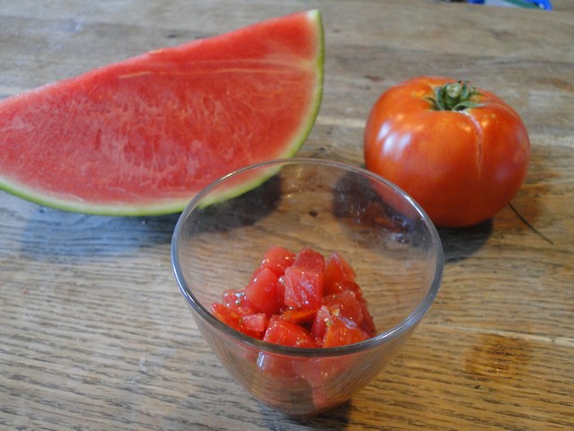 Salade de tomates et pastèque, zestes de citron image