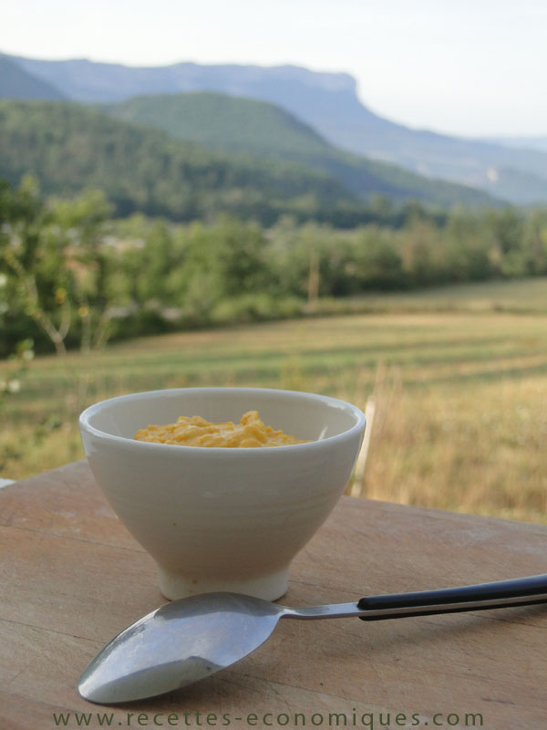 Crème de carottes au lait d’amandes image