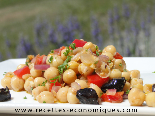 Salade de pois chiches toute colorée image