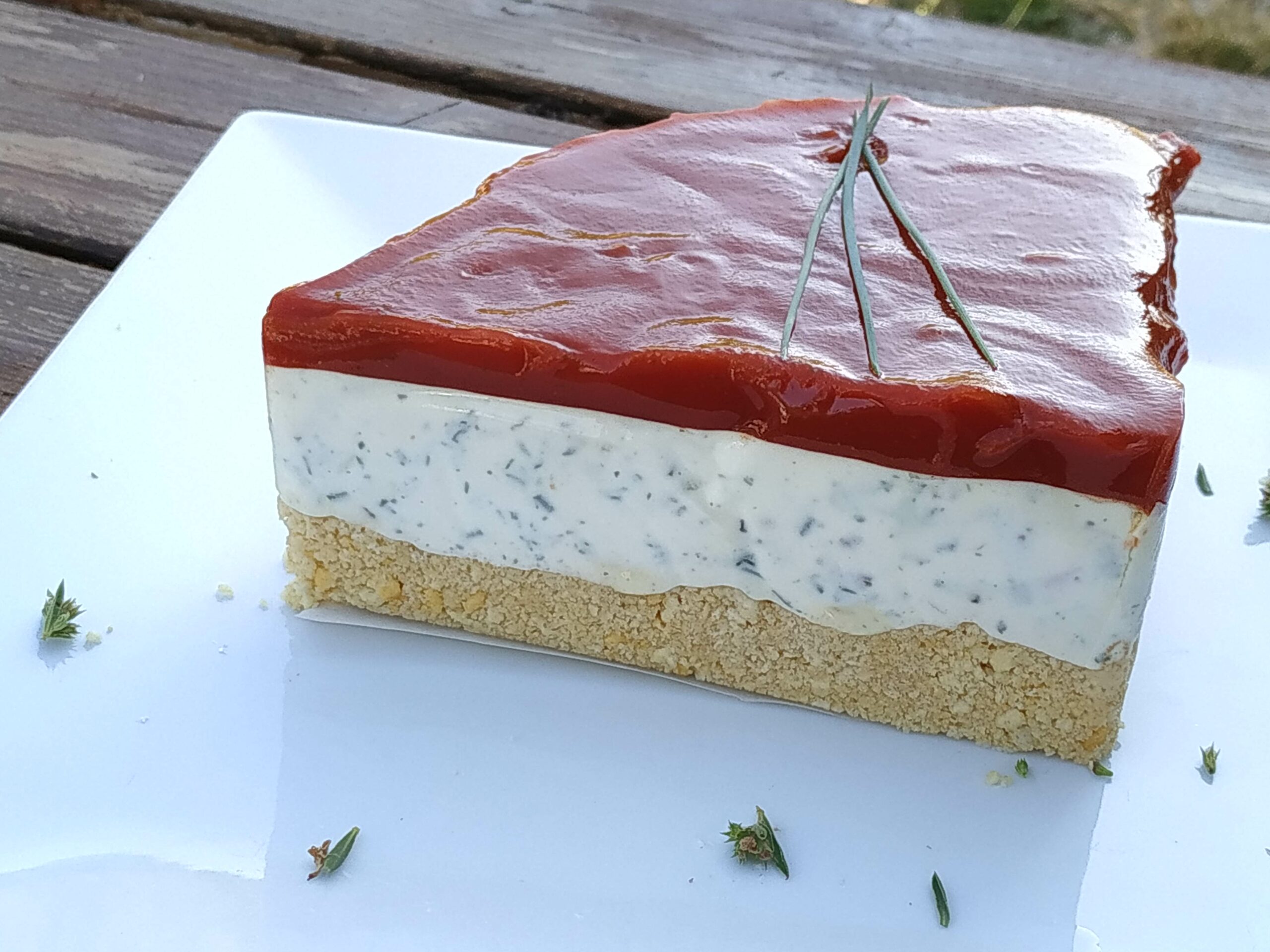 cheesecake salé ail et fines herbes image