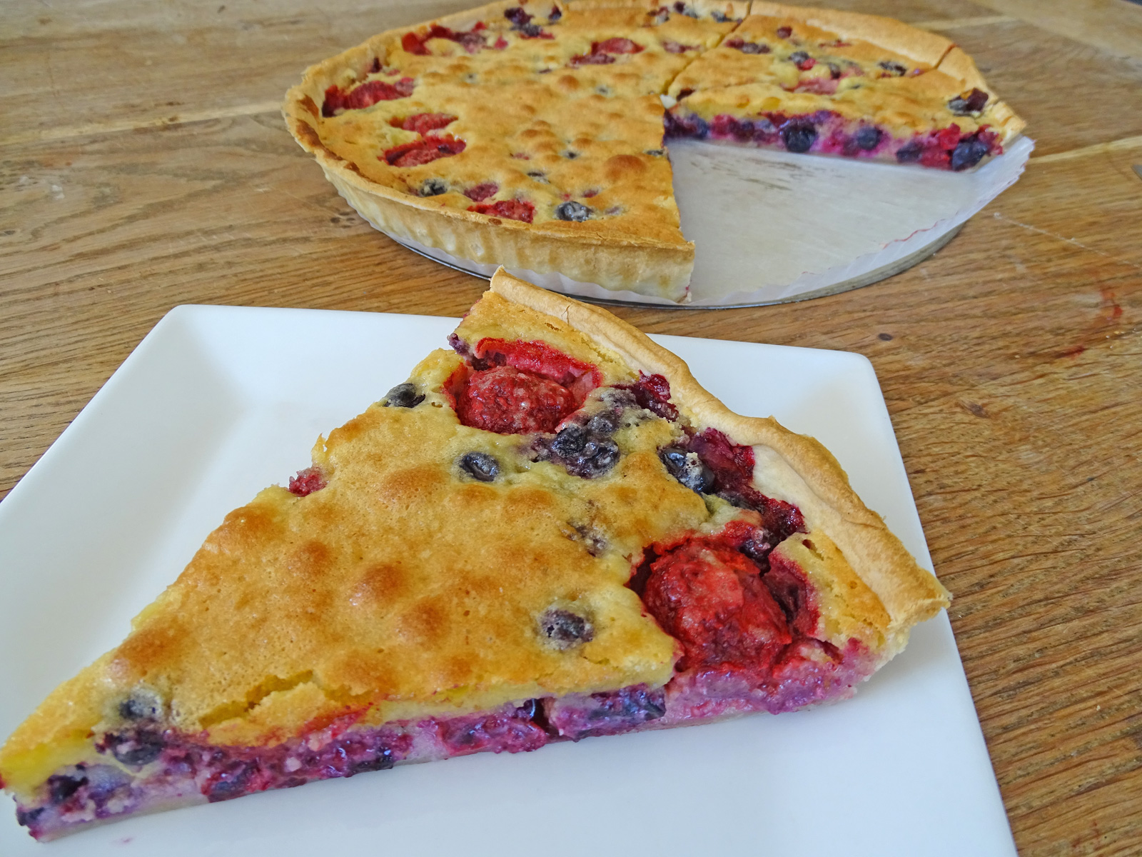 Tarte amandine aux fruits rouges image